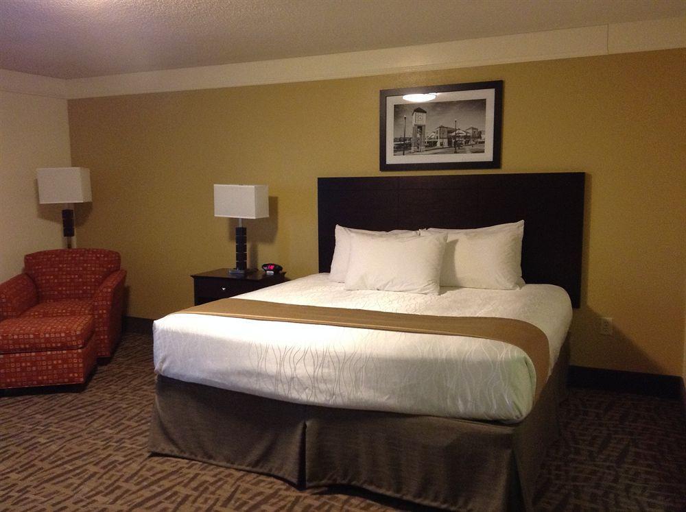 Best Western Plus Peoria Buitenkant foto