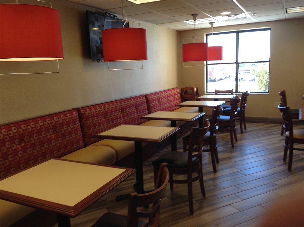 Best Western Plus Peoria Buitenkant foto