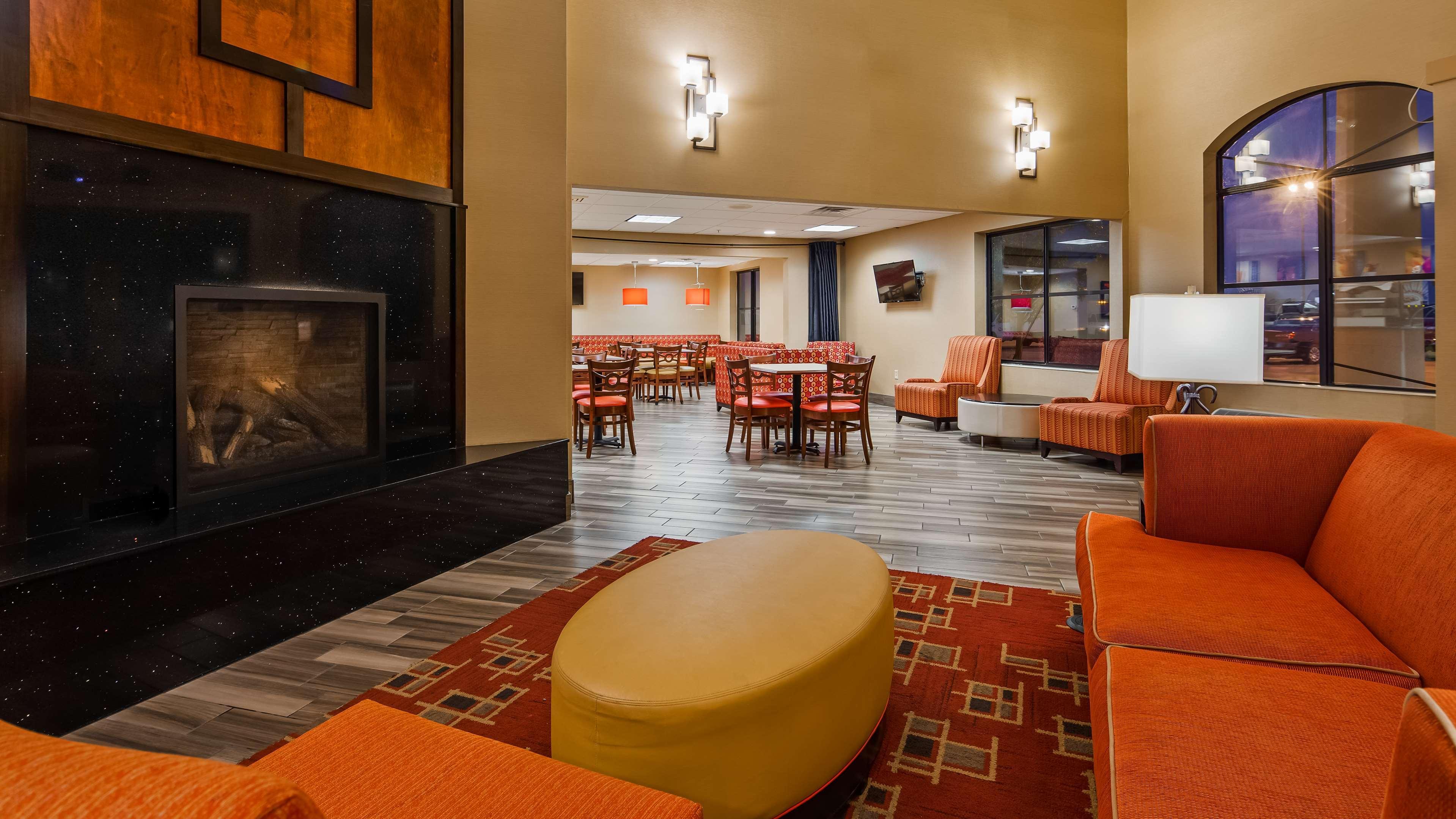 Best Western Plus Peoria Buitenkant foto