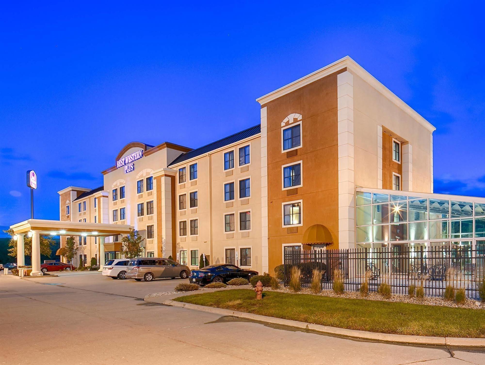 Best Western Plus Peoria Buitenkant foto