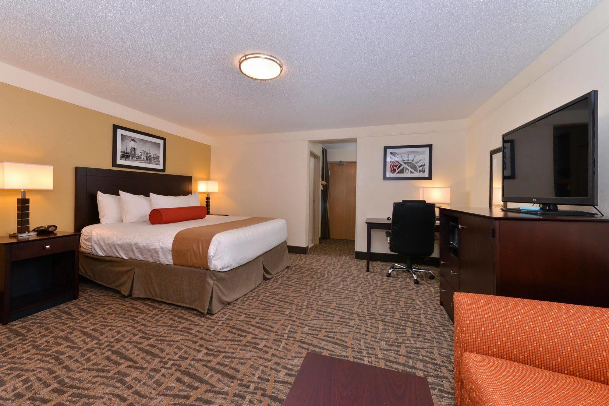 Best Western Plus Peoria Buitenkant foto